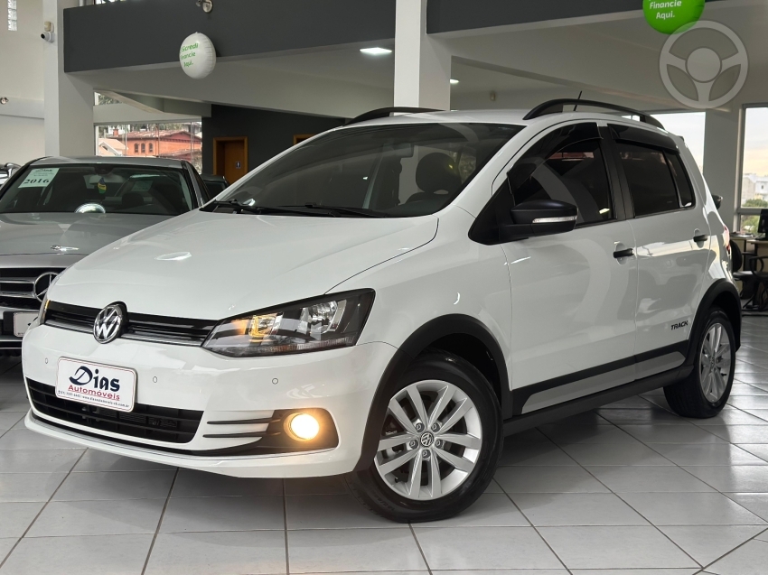 FOX 1.0 MPI TRACK 12V FLEX 4P MANUAL - 2018 - CAMPO BOM