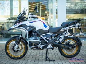 r 1250 gs premium triple black 2023 campo bom