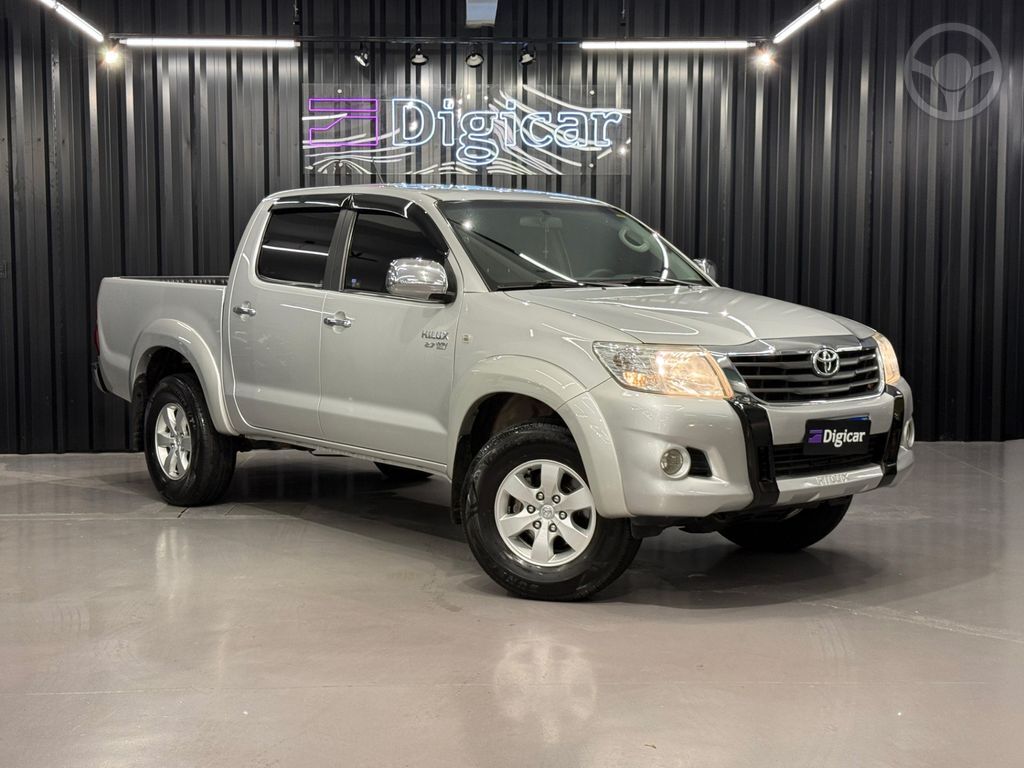 HILUX CD SR 4X2 2.7 16V/2.7 FLEX AUT.  - 2012 - LAJEADO