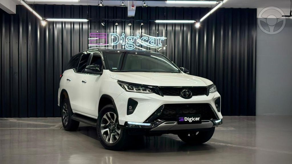 HILUX SW4 DIAMOND 2.8 TB 4X4 DIE. AUT.  - 2024 - LAJEADO