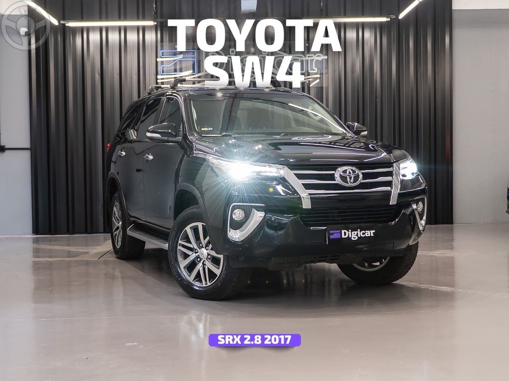 HILUX HILUX SW4 SRX 4X4 2.8 TDI 16V DIES. AUT. - 2017 - LAJEADO