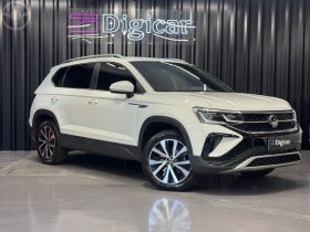 taos highline 1.4 250 tsi flex aut.  2023 lajeado