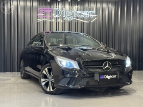 cla 200 urban 1.6 tb 16v flex aut.  2015 lajeado