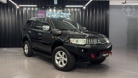 pajero dakar hpe 3.5 4x4 flex 5p aut.  2013 lajeado