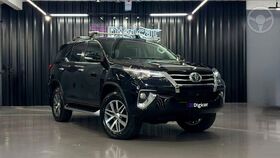 hilux sw4 srx 4x4 2.8 tdi 16v dies. aut.  2017 lajeado