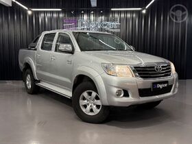 hilux cd srv 4x4 2.7 flex 16v aut.  2013 lajeado