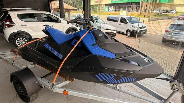 JET SKI SPARK TRIXX 90HP - 2022 - MARAU
