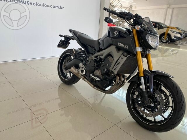 YAMAHA MT-09 - 2015 - MARAU