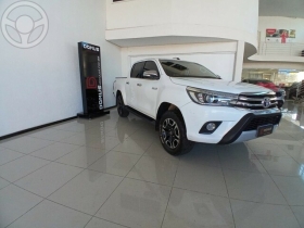 hilux srx c.d 2.8 2017 marau