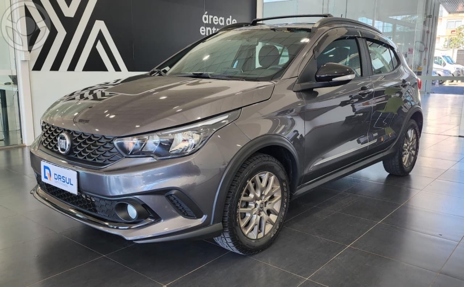 ARGO 1.3 FIREFLY TREKKING FLEX 4P MANUAL - 2020 - CAXIAS DO SUL