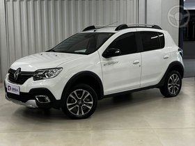 SANDERO 1.6 STEPWAY ICONIC X-TRONIC 16V FLEX 4P AUTOMÁTICO