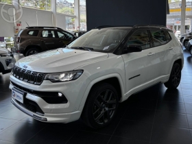 COMPASS 1.3 SERIE S T270 16V TURBO FLEX 4P AUTOMÁTICO