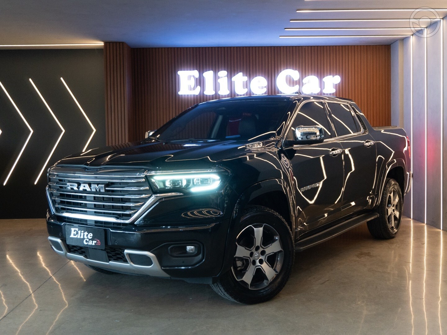 RAMPAGE 2.0 TURBO DIESEL LARAMIE 4X4 AUTOMÁTICO - 2024 - ESTâNCIA VELHA