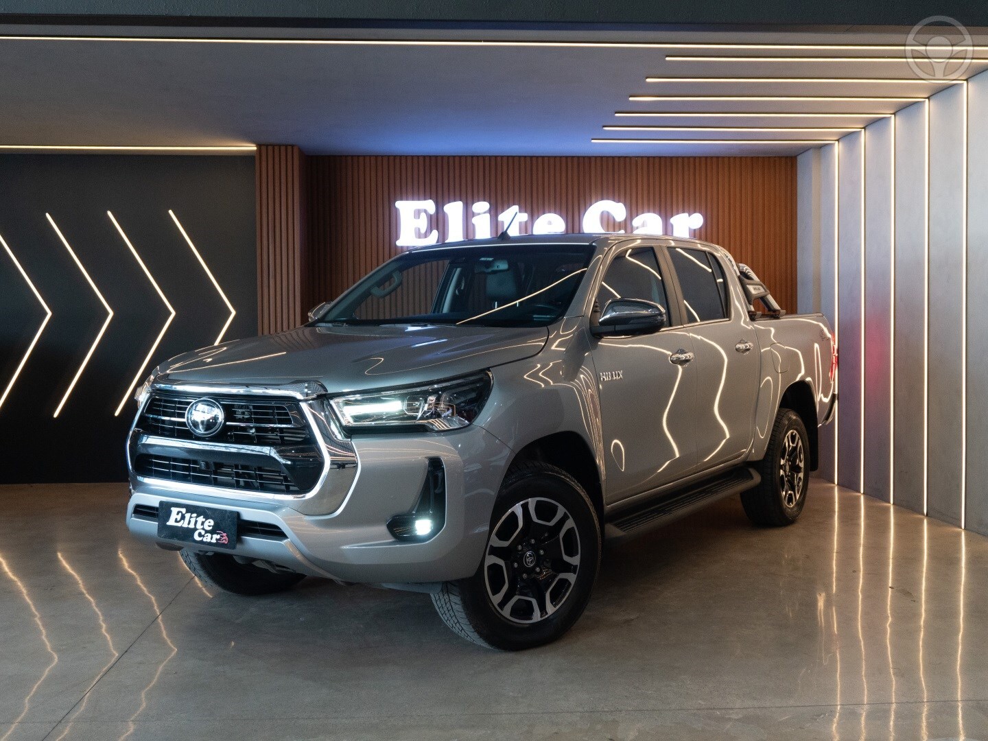 HILUX 2.8 D-4D TURBO DIESEL CD SRX 4X4 AUTOMÁTICO - 2023 - ESTâNCIA VELHA