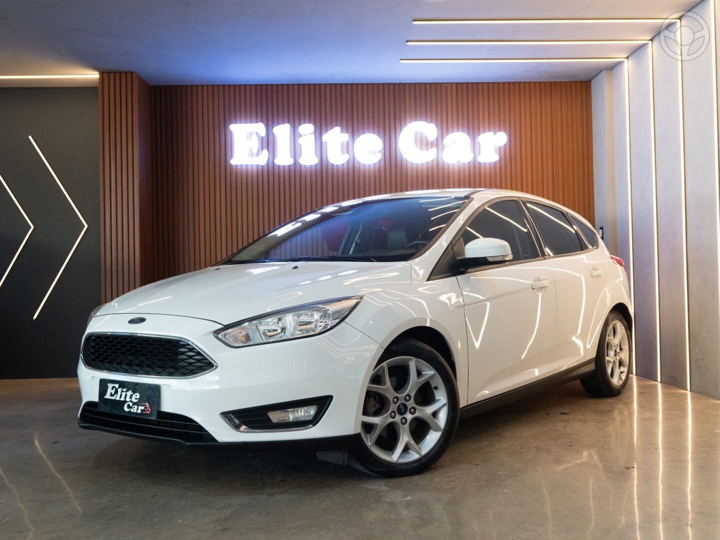 FOCUS 2.0 SE 16V FLEX 4P POWERSHIFT - 2016 - ESTâNCIA VELHA