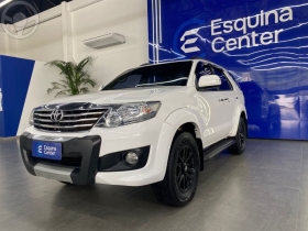 hilux sw4 sr 2.7 2014 teutonia