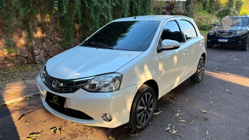 ETIOS PLATINUM 1.5 - 2015 - ESTRELA