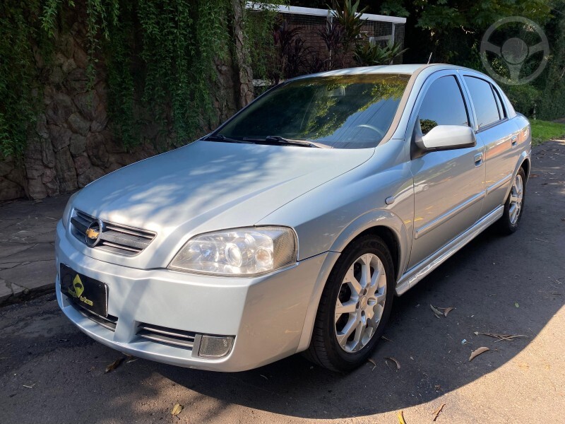 ASTRA ADVANTAGE 2.0 - 2011 - ESTRELA
