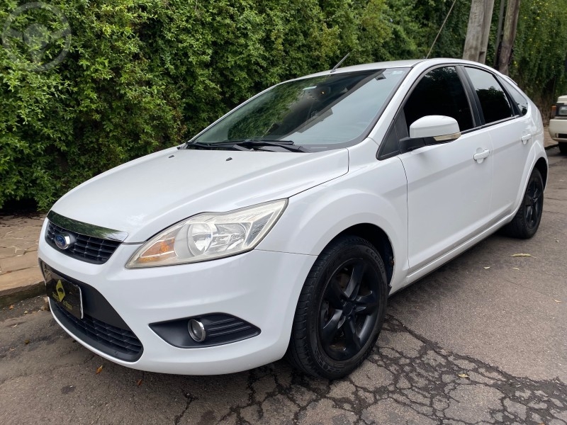 FOCUS 1.6 - 2012 - ESTRELA