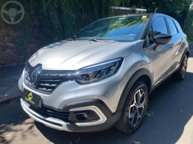 captur iconic 1.3 2022 estrela