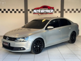 JETTA 2.0 TRENDLINE FLEX 4P TIPTRONIC