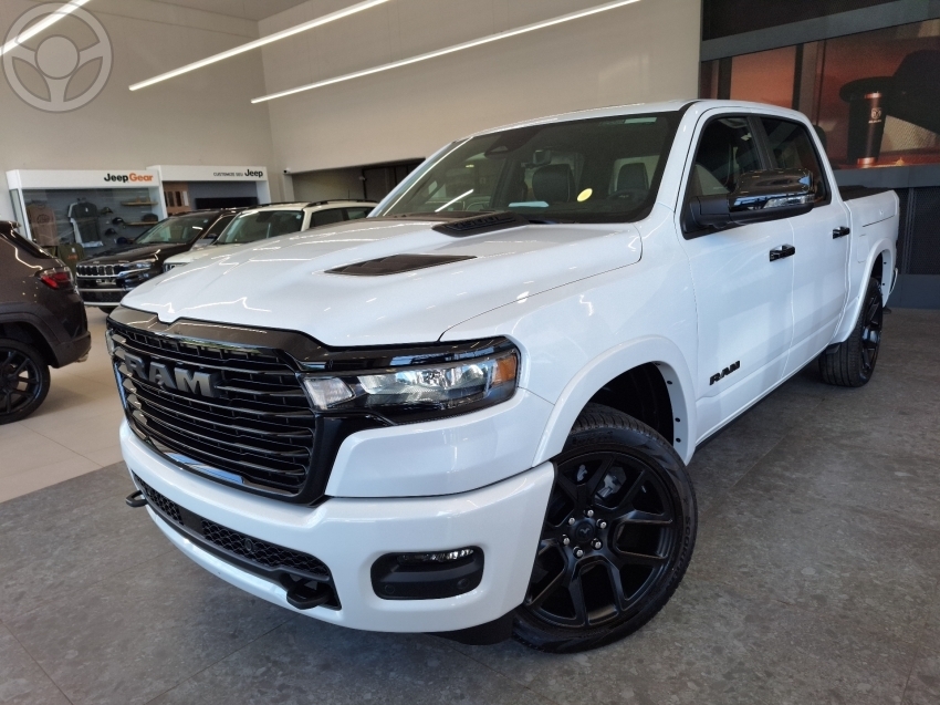 1500 5.7 V8 LIMITED NIGTH EDITION CD 4X4 4P AUTOMÁTICO - 2025 - LAJEADO
