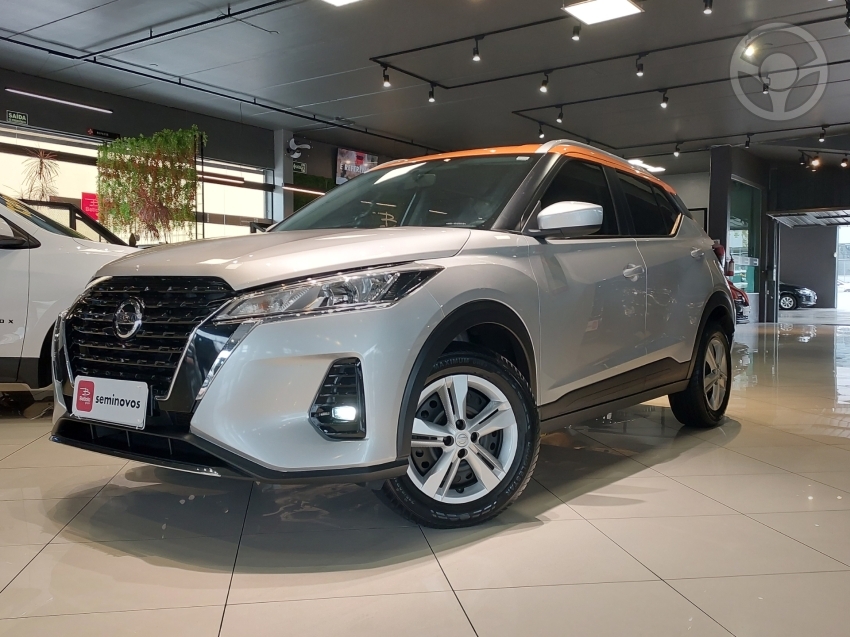 KICKS 1.6 16V SENSE FLEXSTART 4P MANUAL - 2022 - LAJEADO