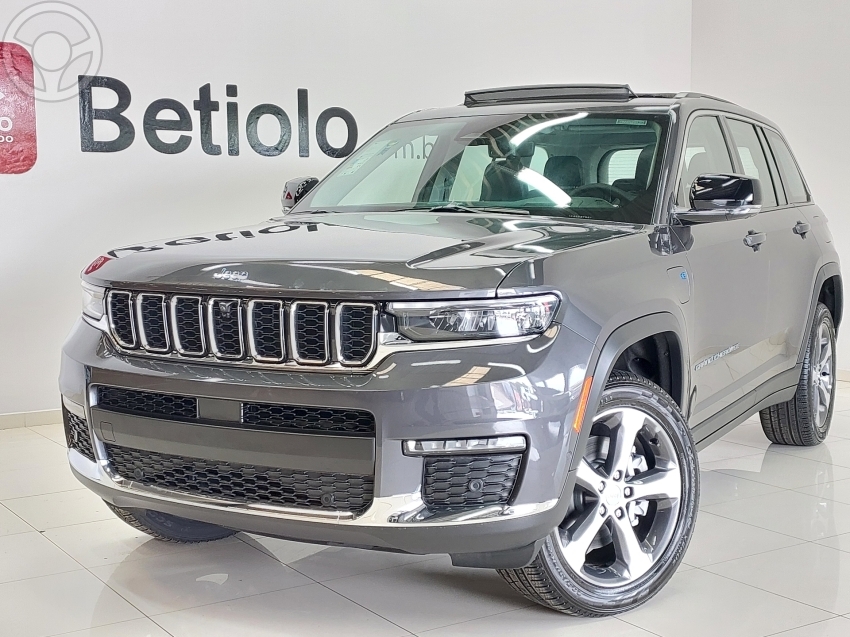 GRAND CHEROKEE 2.0 4XE TURBO HÍBRIDO 4P AUTOMÁTICO - 2023 - LAJEADO