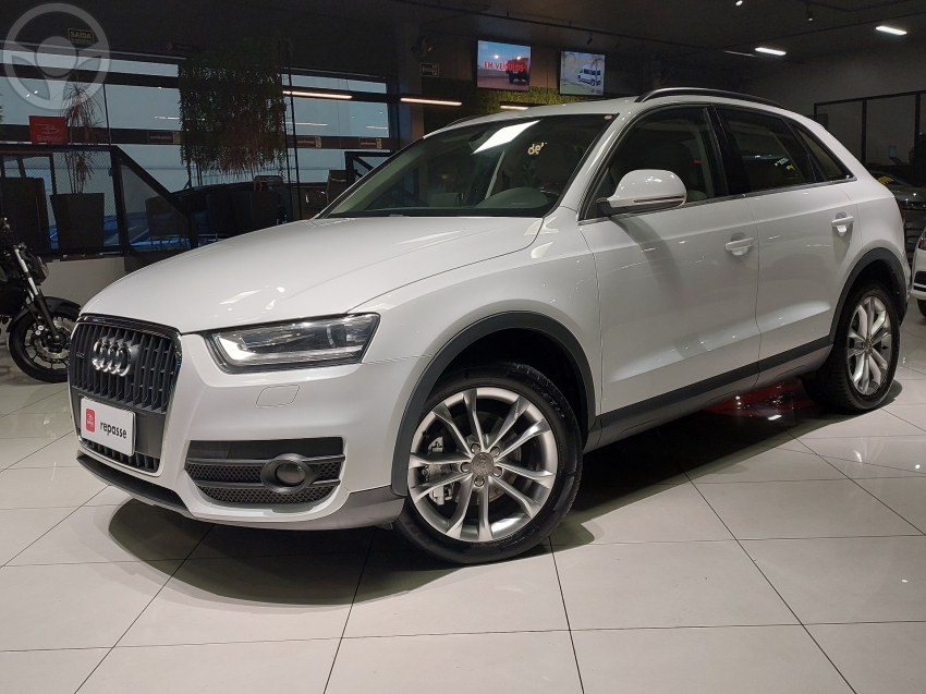 Q3 2.0 TFSI AMBIENTE QUATTRO 4P S TRONIC - 2015 - LAJEADO