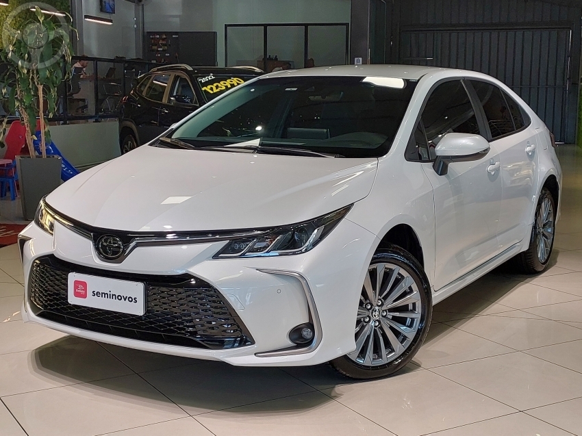 COROLLA 2.0 XEI 16V FLEX 4P AUTOMÁTICO - 2024 - LAJEADO