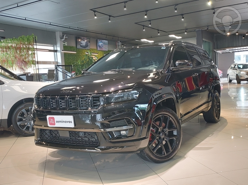 COMMANDER 2.0 HURRICANE BLACKHAWK 4X4 TURBO 4P AUTOMÁTICO - 2025 - LAJEADO