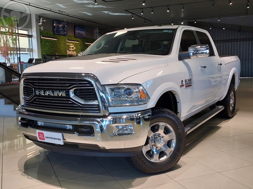 2500 LARAMIE 6.7 NIGHT ED TURBO CD 4X4 DIESEL 4P AUTOMÁTICO - 2018 - LAJEADO