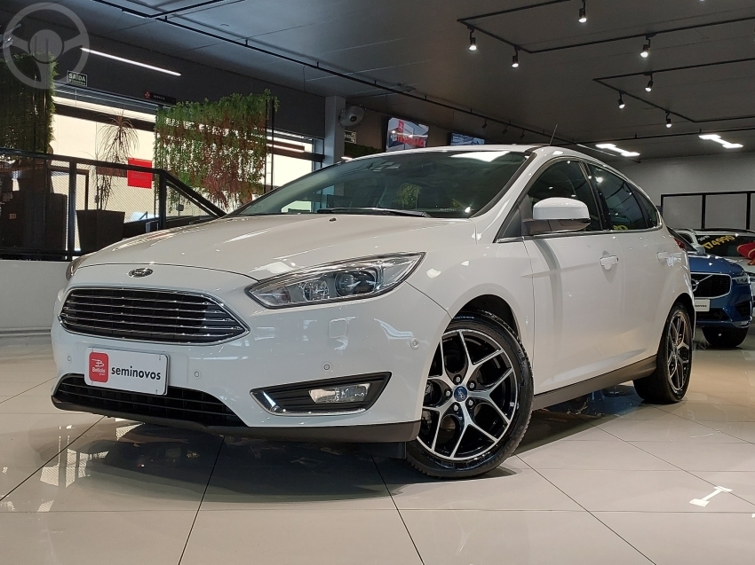 FOCUS 2.0 TITANIUM HATCH 16V FLEX 4P AUTOMÁTICO - 2016 - LAJEADO