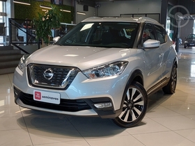 kicks 1.6 16v flex sv 4p xtronic 2018 lajeado