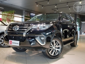 hilux sw4 2.8 srx 4x4 7 lugares 16v turbo intercooler diesel 4p automatico 2019 lajeado