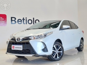 YARIS 1.5 16V FLEX SEDAN XL MANUAL5