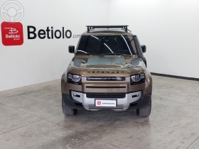 DEFENDER 2.0 P300 110 SE 4X4 TURBO 2P AUTOMÁTICO
