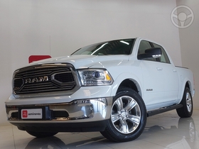 classic 5.7 laramie v8 hemi 4p automatica 2023 lajeado