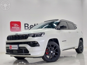 COMPASS 2.0 BLACKHAWK 4 TURBO 4P AUTOMÁTICO