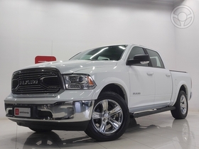 classic 5.7 laramie v8 hemi 4p automatica 2023 lajeado