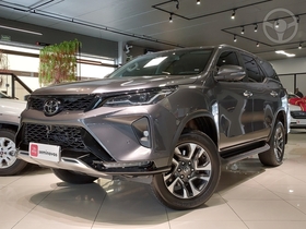 HILUX SW4 2.8 4X4 SRX PLATINUM TURBO DIESEL 4P AUTOMÁTICO