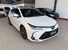 corolla 1.8 altis premium 16v hibrido 4p automatico 2023 erechim