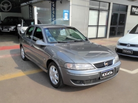 vectra 2.2 mpfi cd 16v 4p automatico 2004 erechim