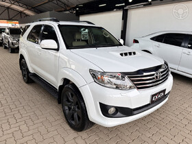 hilux sw4 3.0 srv 4x4 cd 16v turbo intercooler diesel 4p automatico 2014 erechim