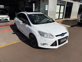 focus 2.0 titanium plus hatch 16v flex 4p auto 2015 erechim