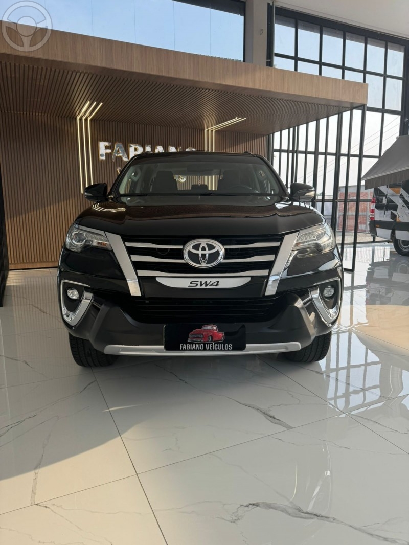 HILUX SW4 SRX 2.8 - 2019 - MONTENEGRO