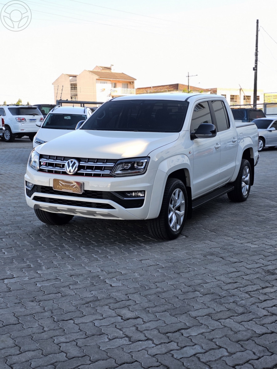 AMAROK 3.0 V6 TDI HIGHLINE CD DIESEL 4MOTION AUTOMÁTICO - 2019 - SANTA MARIA