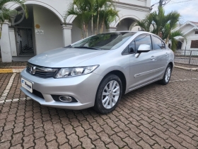 civic 1.8 lxs 16v flex 4p automatico 2014 arroio do meio