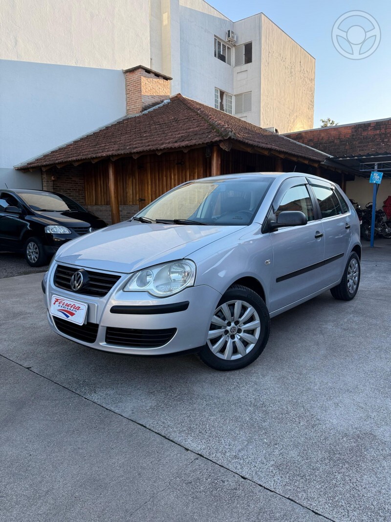 POLO HATCH 1.6 - 2007 - VENâNCIO AIRES