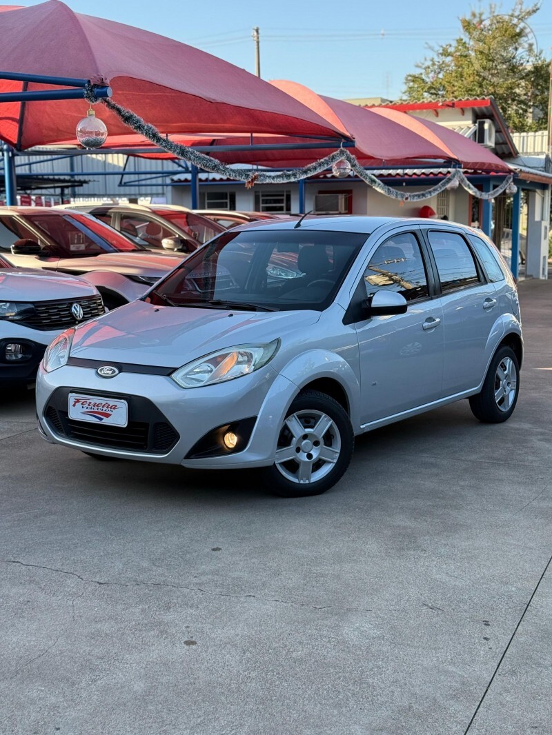 FIESTA 1.0 - 2014 - VENâNCIO AIRES